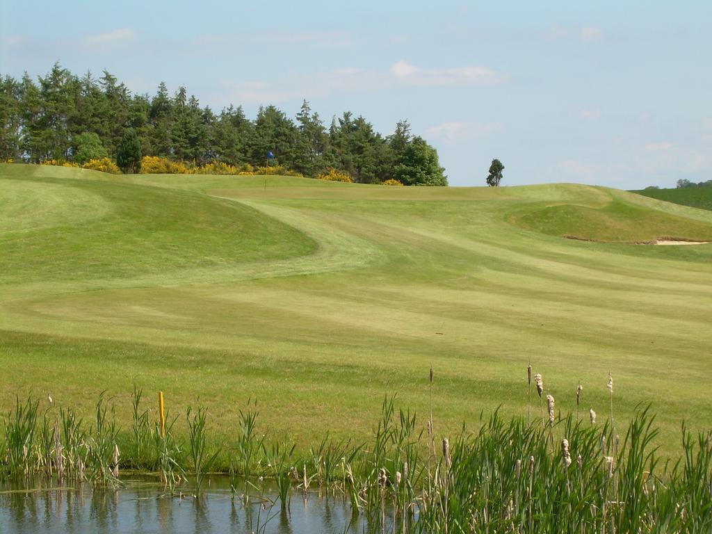 Forrester Park Resort Dunfermline Exterior photo